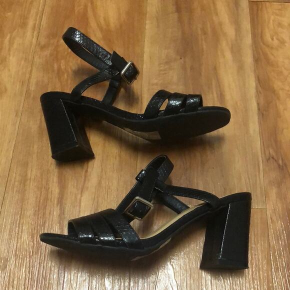 Cushion Walk by Avon Black Snakeskin Print Heels Size 6 - Picture 4 of 14